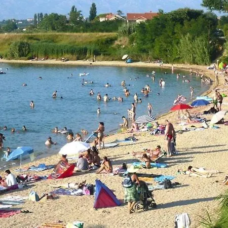 Apartman In Near Sandy