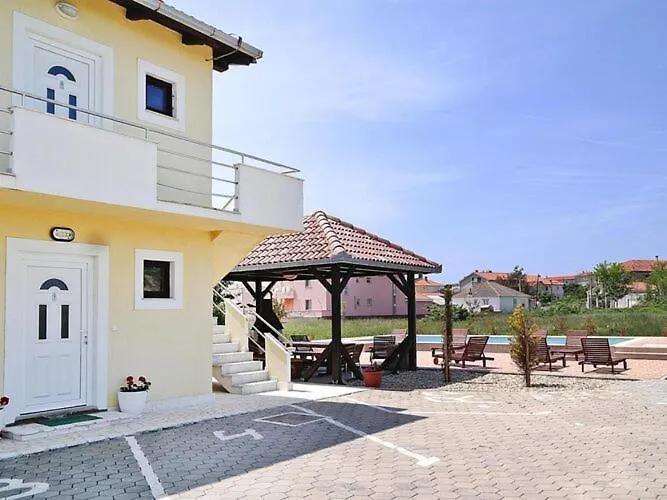 Appartement In Near Sandy Privlaka (Zadar)